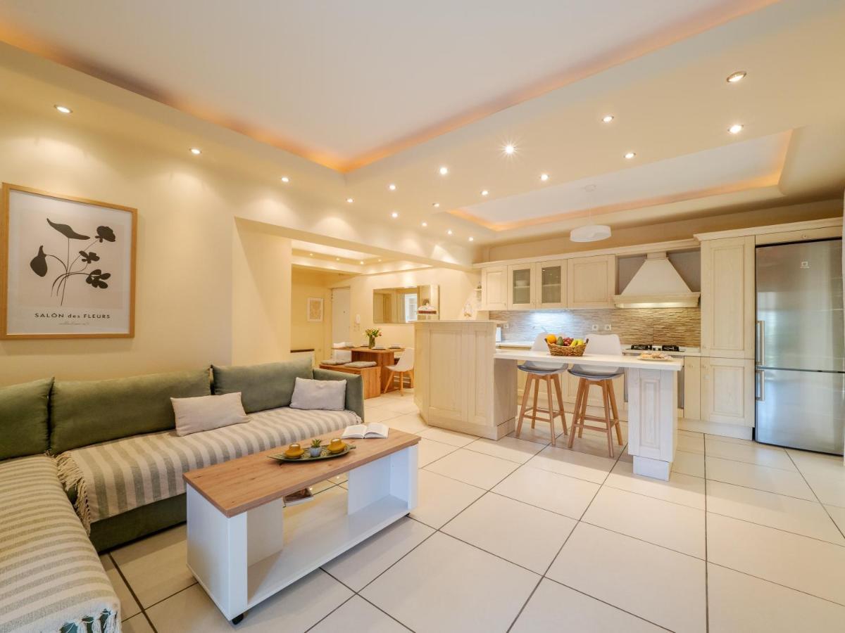 Aura Elegant Apartment Near Garitsa Bay Análipsis Buitenkant foto